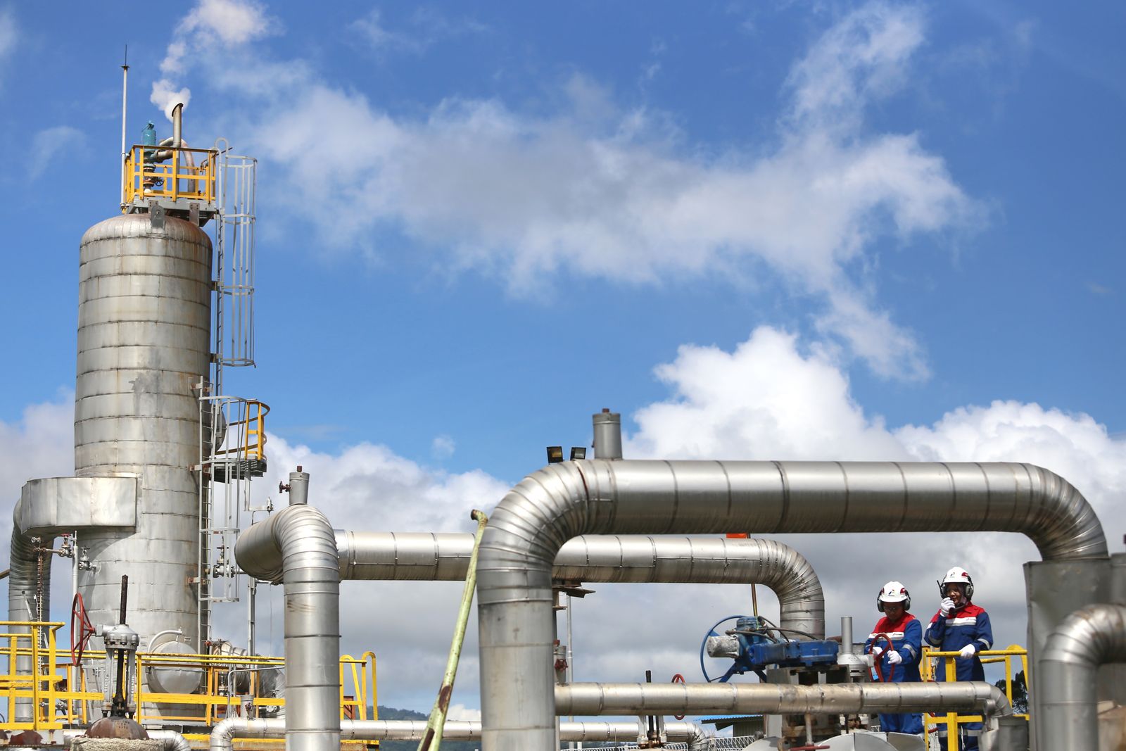 Industrial gas facility — the specialised gas work that often needs a custom-built tool to manage well